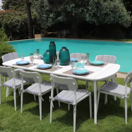 إكسسوارات صيفيّة للمساحتين الداخليّة والخارجيّة