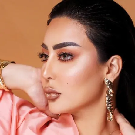 الفنانة البحرينية مروة خليل تنتهي من "دف وكفوف" وتستعد لـ "بنت عز" و"مكان آمن للحب"