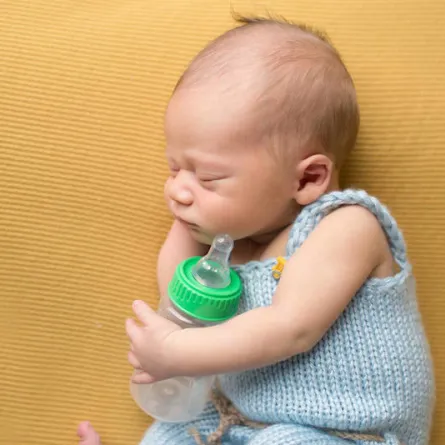 طرق تنظيم الرضاعة الطبيعية مع الصناعية 