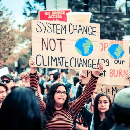 لماذا استحوذ نشطاء المناخ الشباب على اهتمام العالم