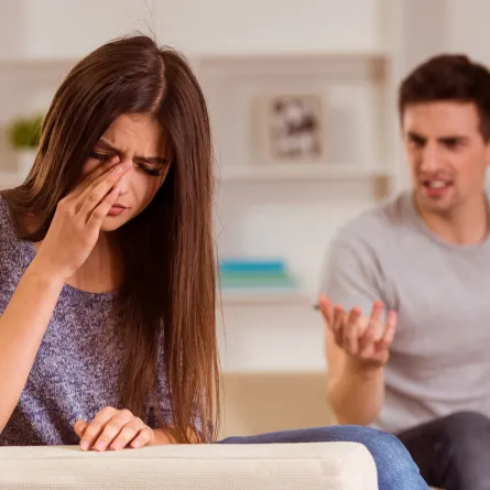 خطيبي غيور... كيف أتخطى ذلك؟