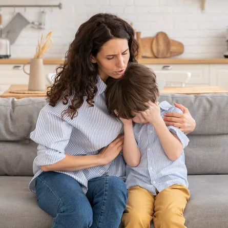 طرق للتعامل مع خوف الطفل