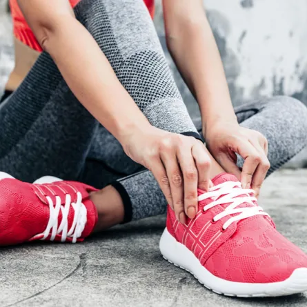 أفضل طرق تنظيف الأحذية الرياضية