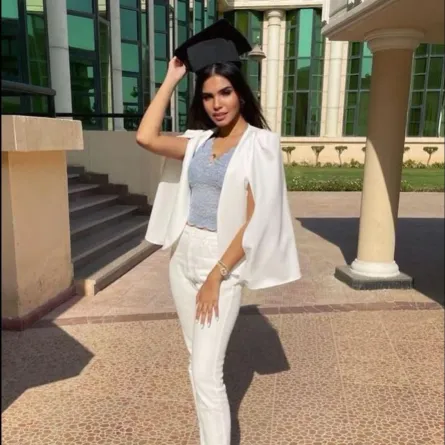 شاهد: أول ظهور لحفيدة فيفي عبده من حفل تخرجها