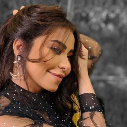 شيرين عبد الوهاب تشدو بـ«مصر جت قبل التاريخ» في أول ظهور رسمي لها أمام الرئيس المصري بعد أزمة مكالمة والد زوجها 