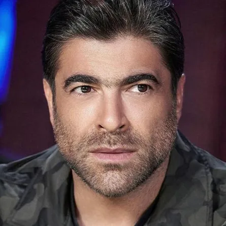 وائل كفوري يشوّق جمهوره لـ "برضه بتوحشني" فهل يغني باللهجة المصرية؟