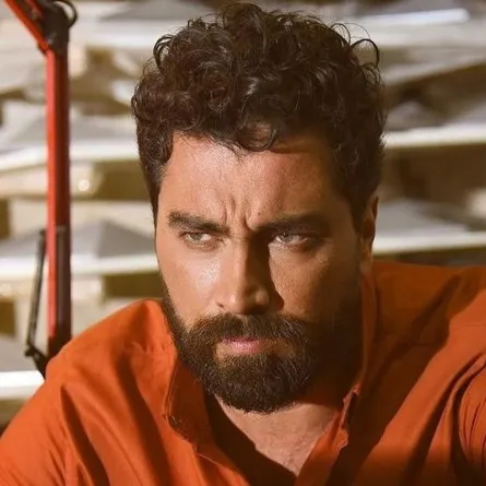 بالصور .. فريق مسلسل "صالون زهرة" يحتفل بانتهاء التصوير 