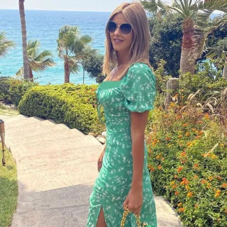 كيف تنسّقين اللون الأخضر في إطلالاتك كما فعلت كارلا حداد؟