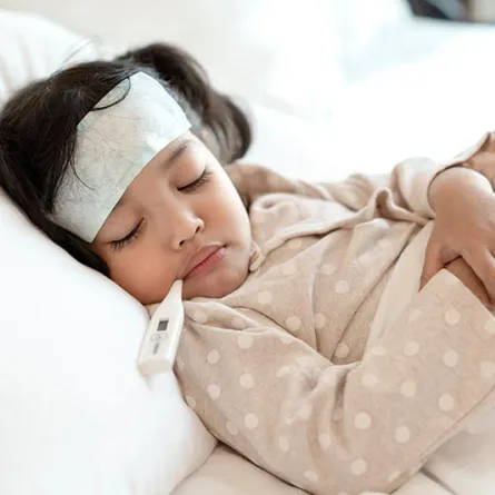 بعد أزمة ابن سيرين عبد النور.. الجدول الزمني لتطعيم الحمى التيفودية حسب العمر