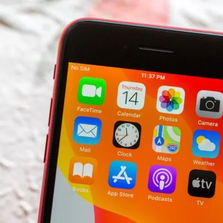 Apple iPhone SE مع 5G في أوائل 2022