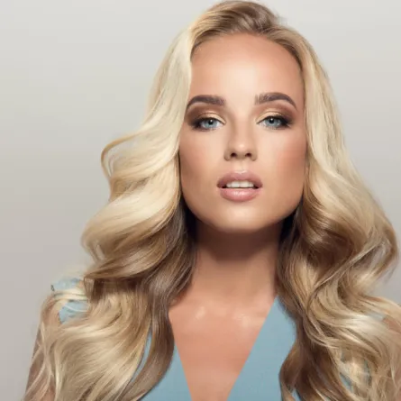 صبغات شعر باللون الذهبي والأشقر