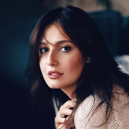 صابرين بالفيديو: ما فعلته حلا شيحة مريب وغامض "وفي حاجة غلط"