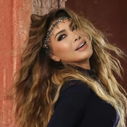 شاهد.. نوال الزغبي تنشر كواليس فيديو كليب "ارقص" 