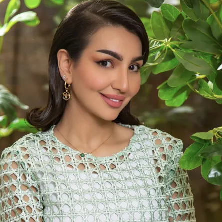 هبة الحسين تحتفل بيوم ميلادها وتوجه رسالة إلى عايض يوسف 