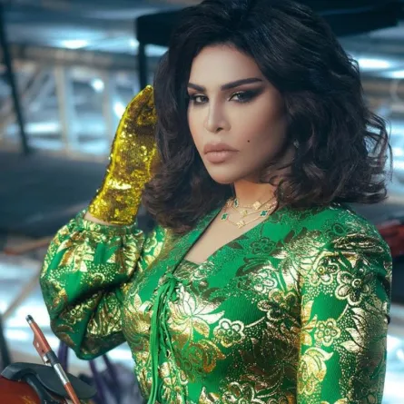 أحلام تنشر صوراً بإطلالة مميزة من تصوير أغنية "تسولف عبرتي"