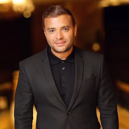 رامي صبري يطرح أول ديو مع شقيقه الراحل كريم بعنوان "حالة اكتئاب"