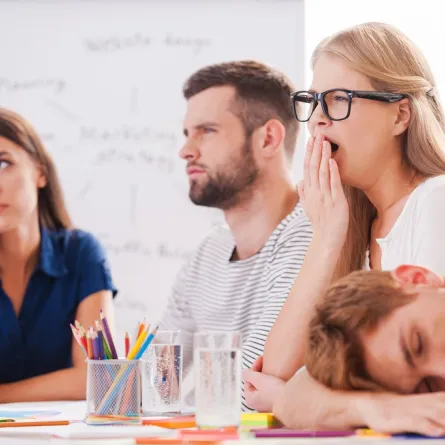 ماذا تفعل عندما تشعر بالملل الشديد في عملك؟