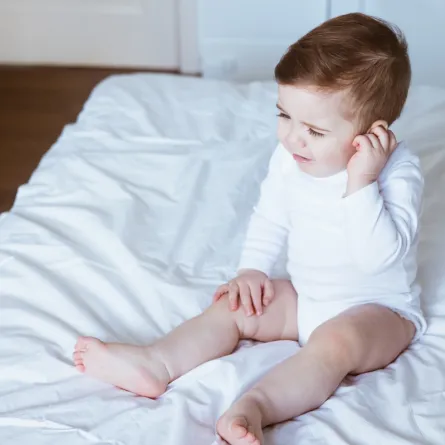 أعراض التهاب الأذن عند الأطفال