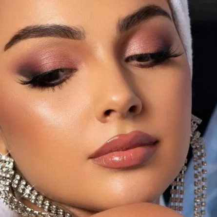 مكياج للعروس بألوان صيفية