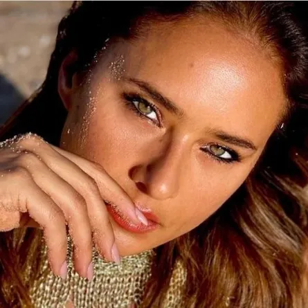 أول تعليق من نيللي كريم بعد إعلان خطوبتها: أعيش أغسطس السعيد