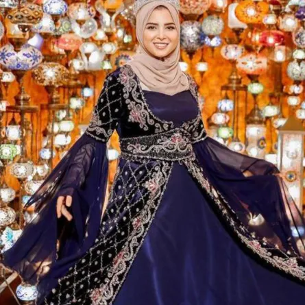 فساتين محجبات بأكمام واسعة