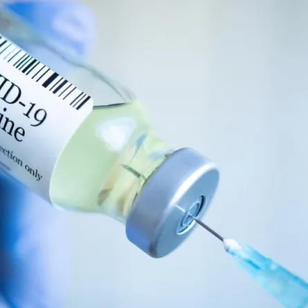 نسبة التحصين بجرعتي لقاح كورونا في السعودية بلغت 24%