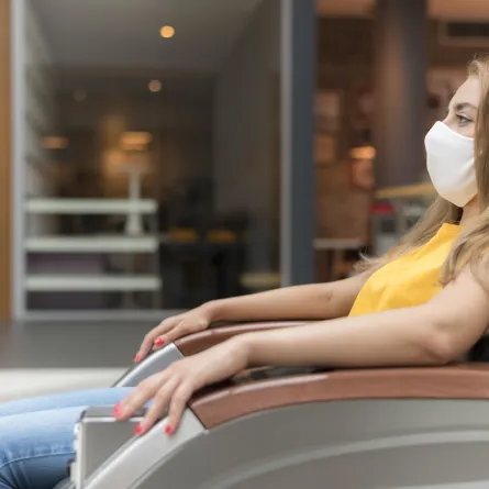 هل كراسي التدليك آمنة للاستخدام أثناء الحمل؟