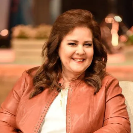 وفاة دلال عبد العزيز عن عمر 61 عاما