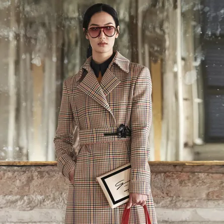 الترانشكوت قطعة أساسية لأناقتك في الموسم المقبل