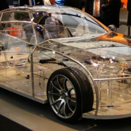 السيارات الشفافة على الطرقات قريبا