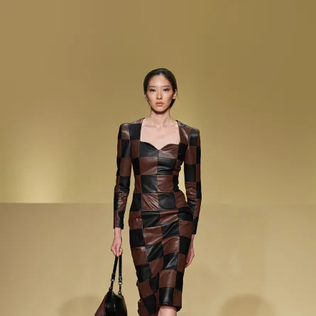 فستان شتوي ضيق من بودابست سيليكت Budapest Select