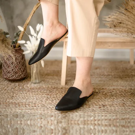 موديلات أحذية فلات من أحدث مجموعات الدور العالمية