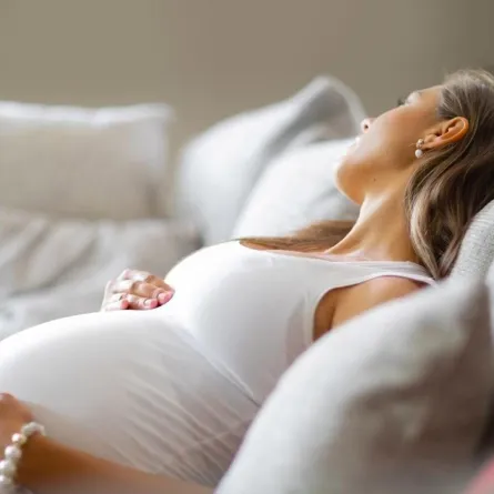 الأسباب الشائعة لآلام الجانب الأيمن أثناء الحمل