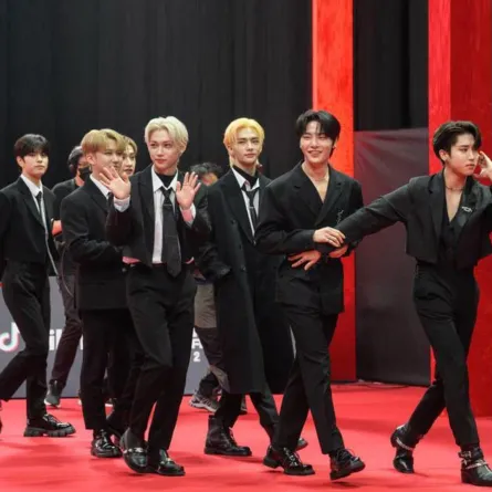 فرقة Stray Kids- الصورة من موقع The National