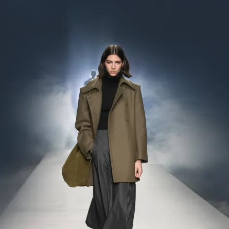 المعاطف بستايل ذكوري أسلوبكِ المميّز لشتاء 2022 من البرتا فيرريتتي Alberta Ferretti