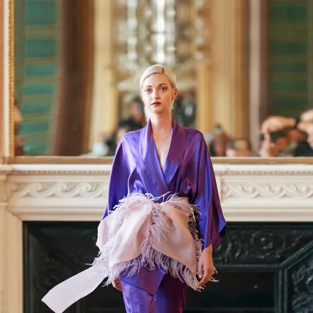 فلايينغ سولو Flying Solo