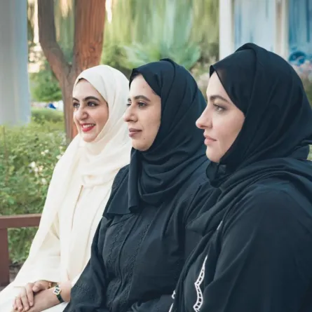 صورة لمؤسسات غاف: بدور البدور وعفراء محمود وأميرة بن كدرة