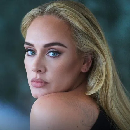 أديل - الصورة من حسابها في إنستغرام 