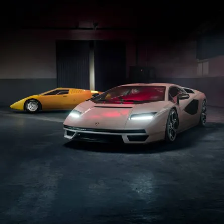 لامبورغيني تطلق نسخة جديدة من Countach احتفالا بالذكرى الخمسين لها