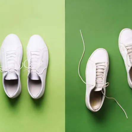 تنظيف الحذاء من بقع طلاء الجدران