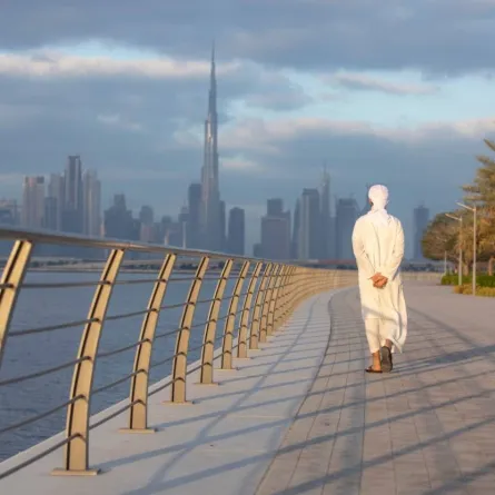 الأجواء الماطرة وأجمل شتاء يعززان السياحة الداخلية في الإمارات. الصورة من "وام"