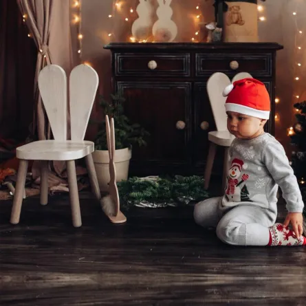 أضرار جلوس الطفل على شكل حرف «w»