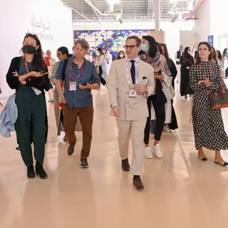 ويوفر البرنامج الثقافي لبينالي الدرعية عدداً من الفرص المميزة أمام العائلات للمشاركة في تجارب مسلية