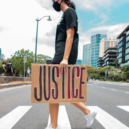 الفرق بين العدل والمساواة