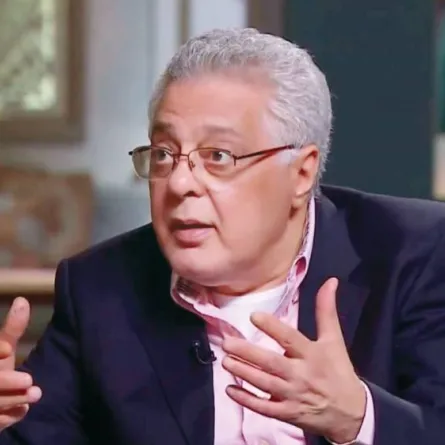 توفيق عبد الحميد خلال استضافته في أحد البرامج التليفزيونية - الصورة من حساب dmc على يوتيوب