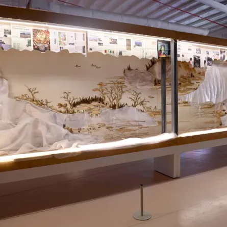 انطلقت سلسلة من المحادثات التفاعلية التي تدور حول الأقسام الـ6 للبينالي السبت