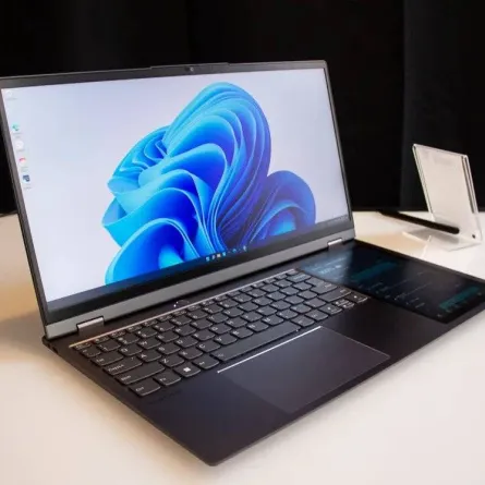 صورة تكشف مزايا اللاب توب الجديد من لينوفو