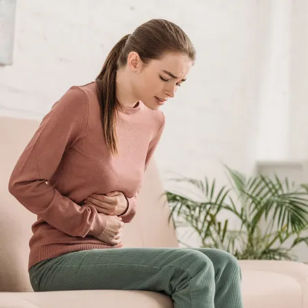 أسباب ألم جانب البطن الأيمن