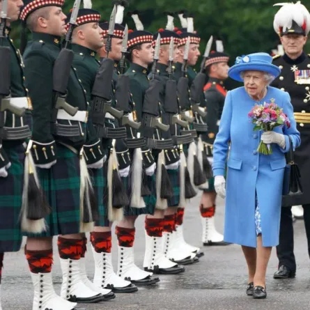 الملكة إليزابيث