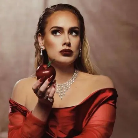 أديل - الصورة من حسابها في إنستغرام